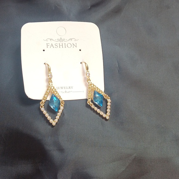 New earrings - Picture 8 of 8